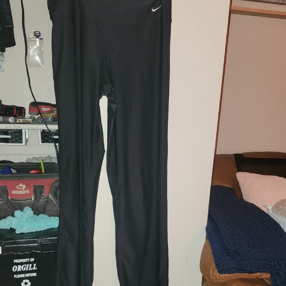 Nike Black Leggings Full-Length Stretchy Fit